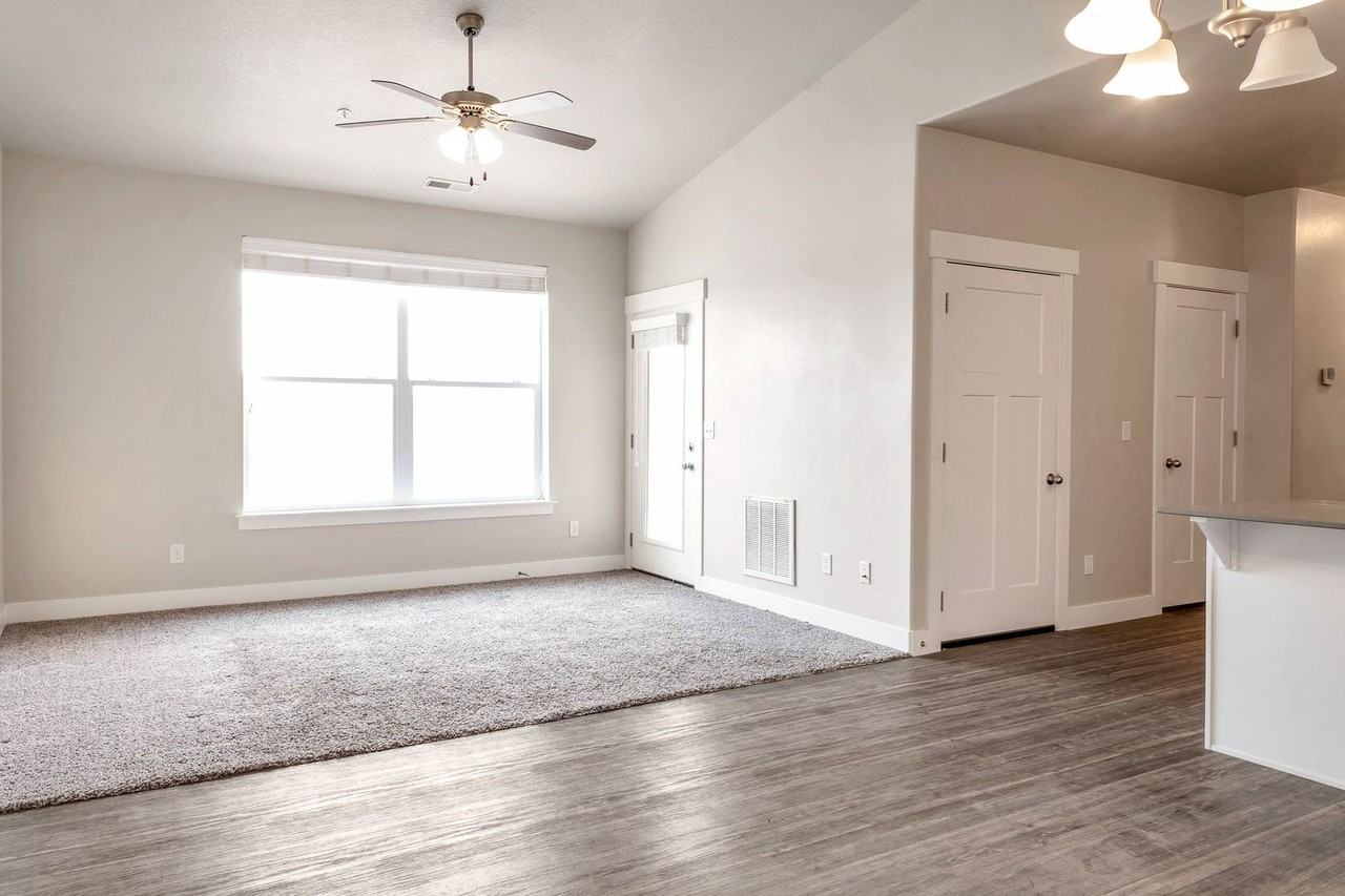 4030 W 1850 N #304 - Photo 6 of 24