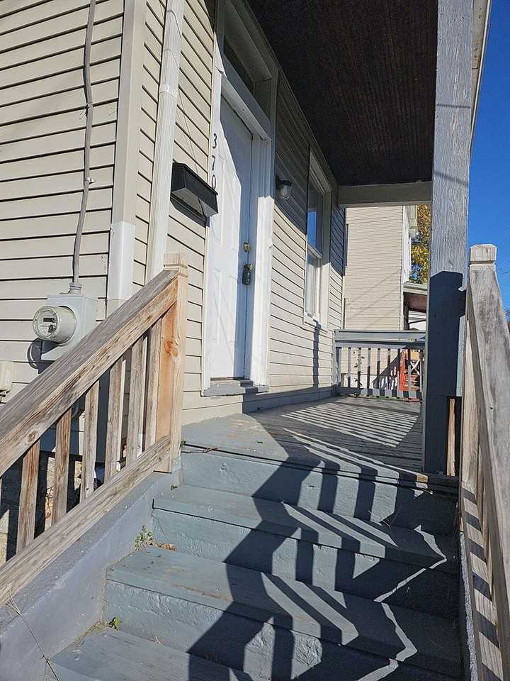 3703 Cass Ave - Photo 2 of 24