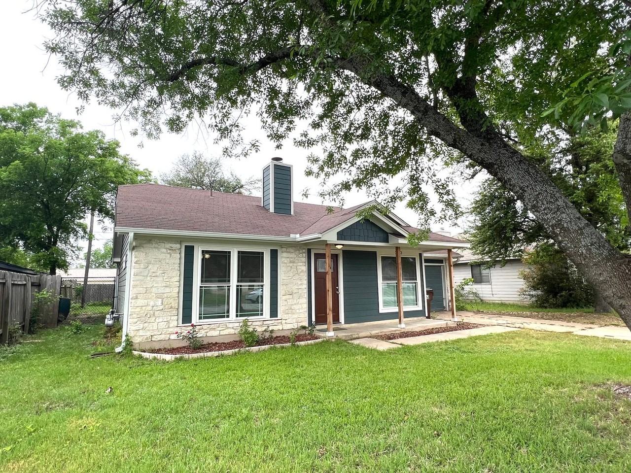 2012 James Pl - Photo 3 of 24