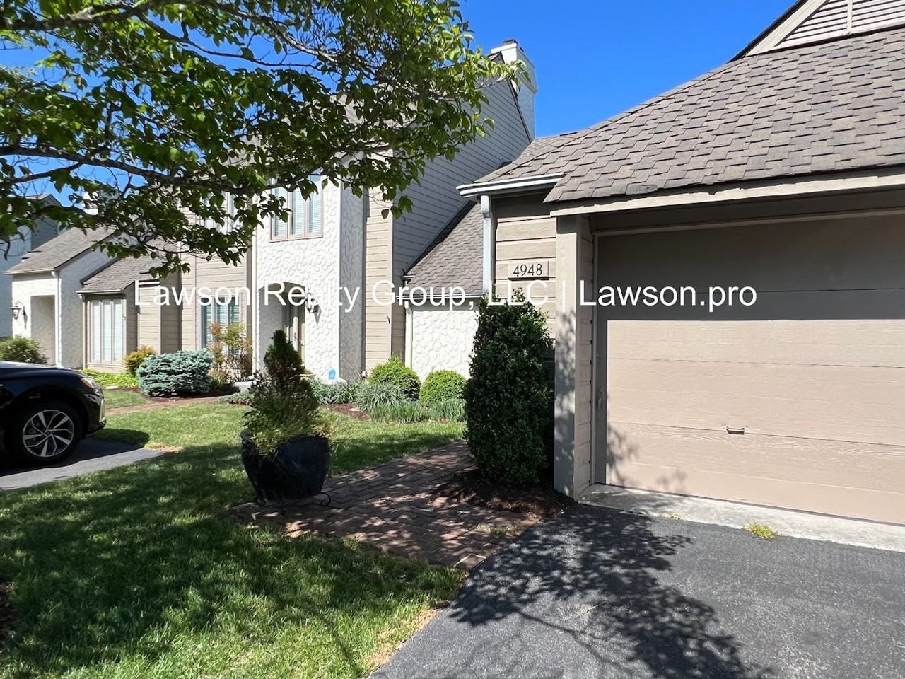 4948 Hunting Hills Cir - Photo 2 of 47