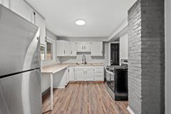 361 Vine St - Photo 1 of 1