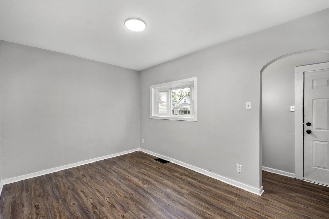 361 Vine St - Photo 3 of 22