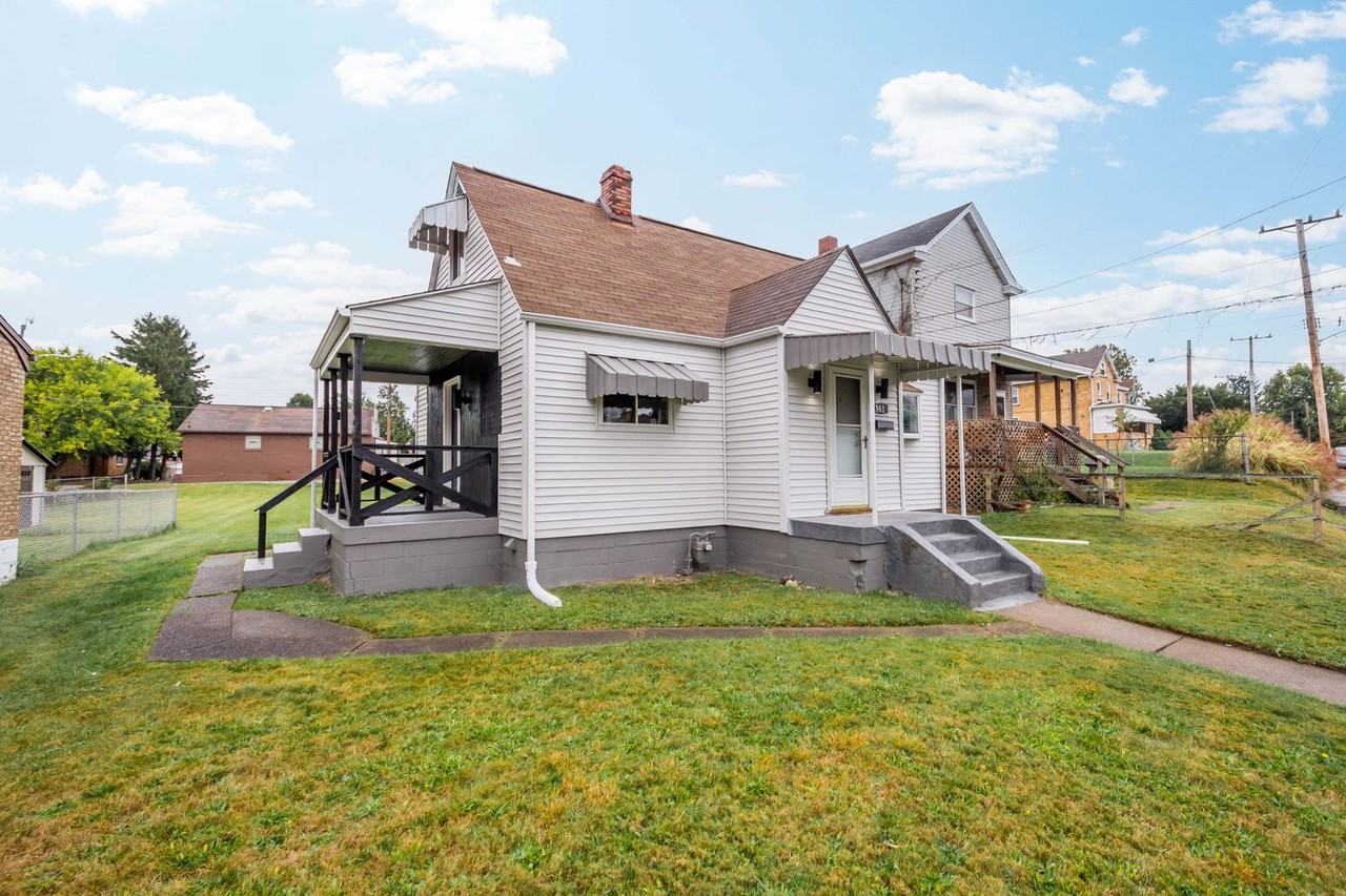 361 Vine St - Photo 4 of 22