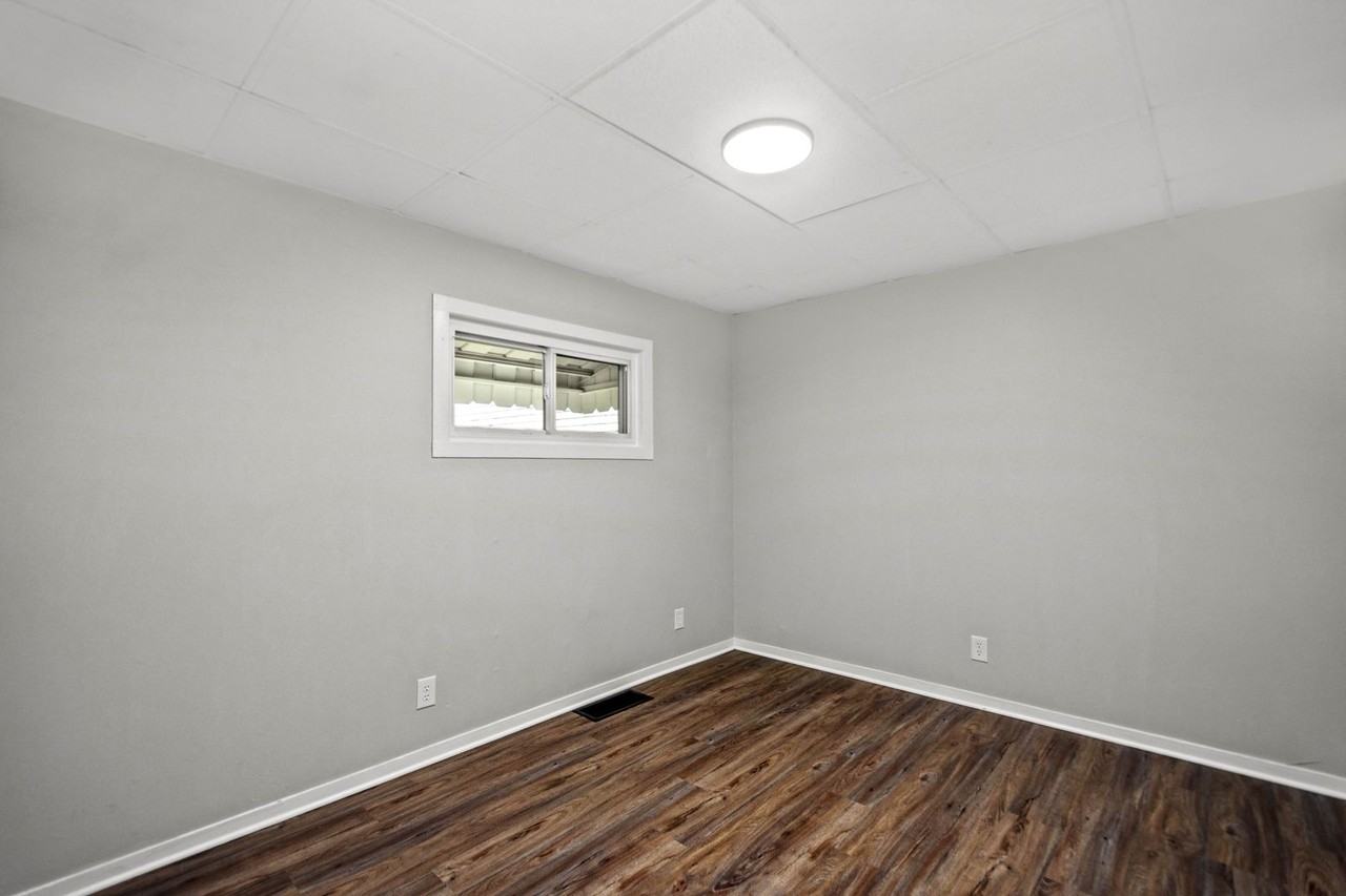 361 Vine St - Photo 7 of 22