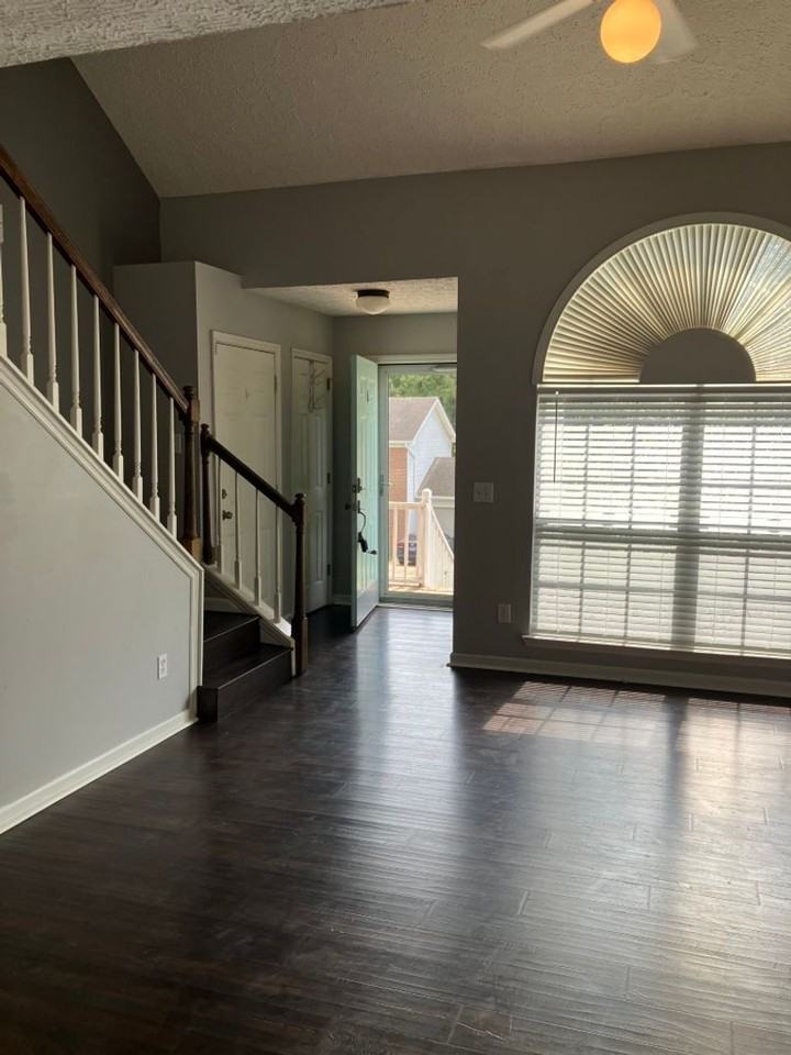 1456 Aaronwood Dr - Photo 3 of 19