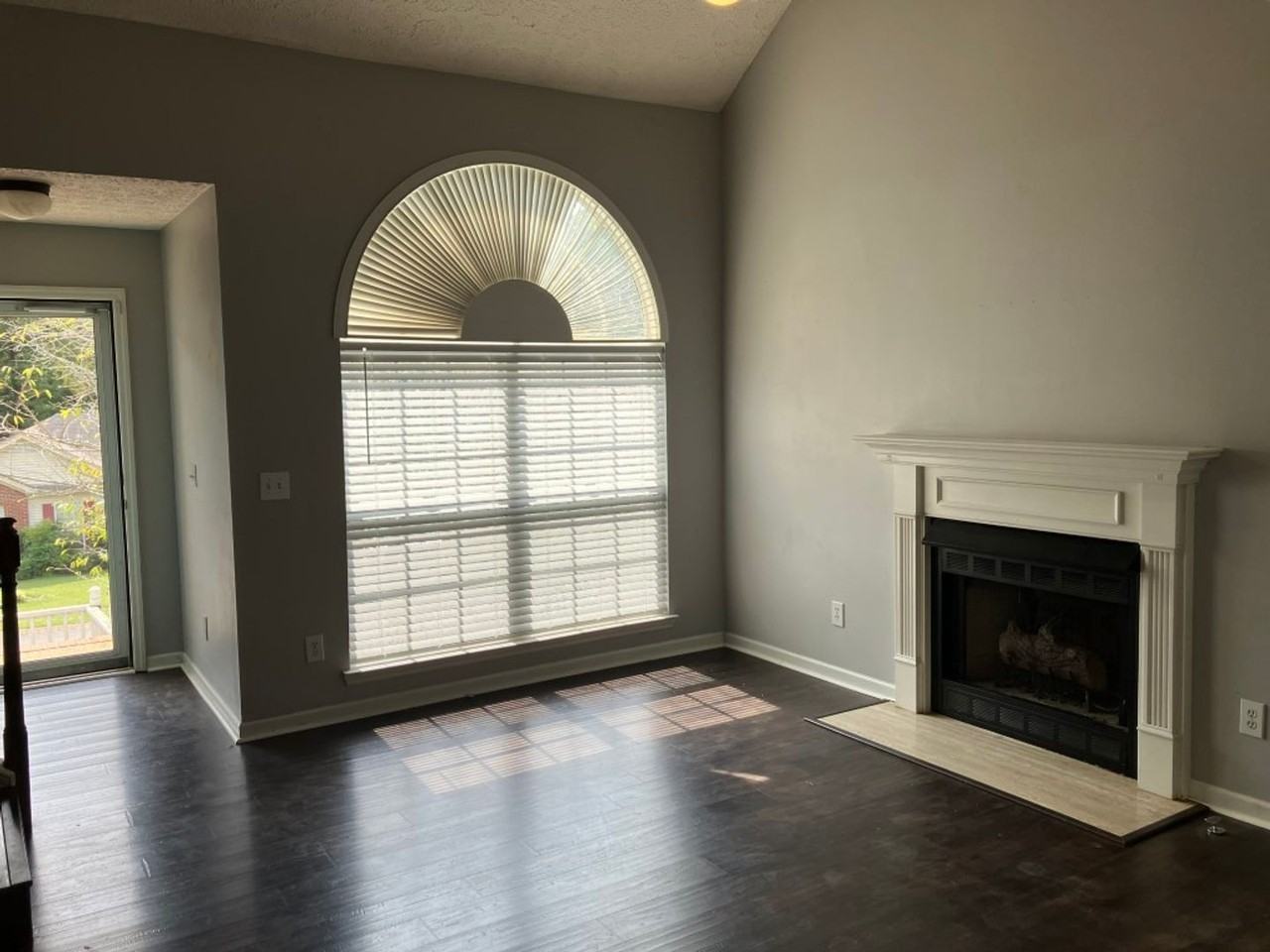 1456 Aaronwood Dr - Photo 2 of 19