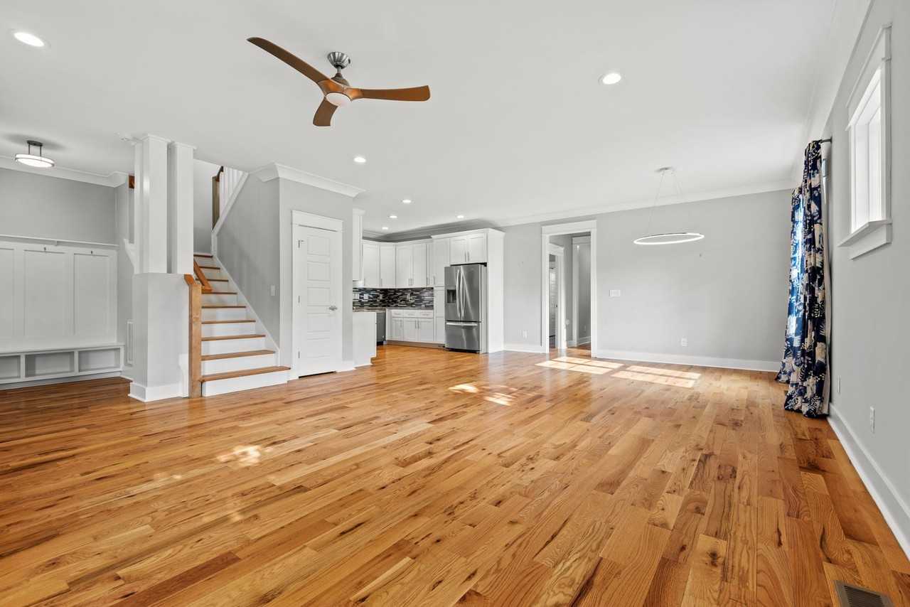 1119 Liberty Street - Photo 4 of 31