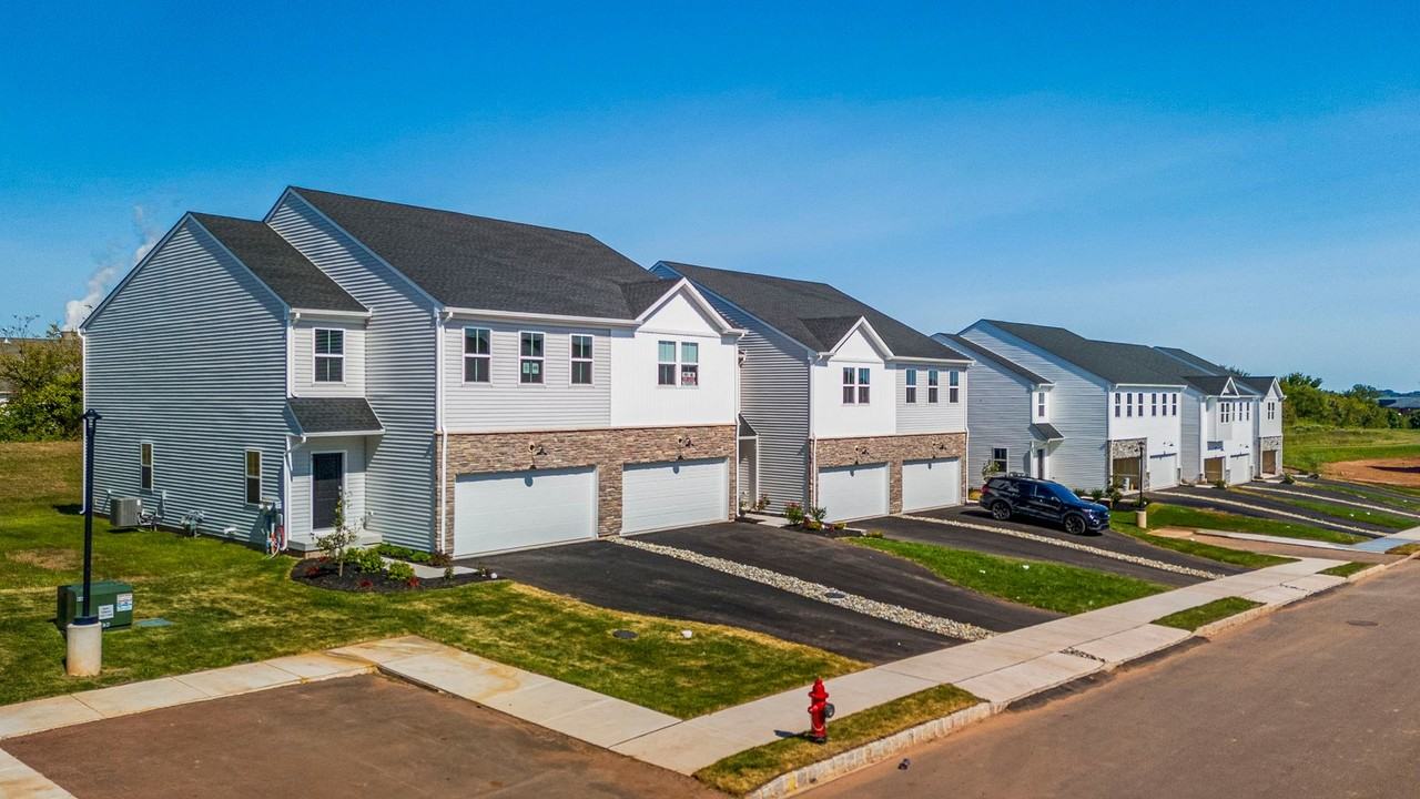 75 Painters Way - Photo 2 of 36