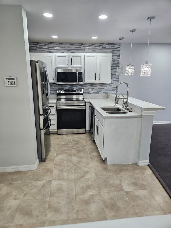 4214 Winding River Way - Photo 7 of 50