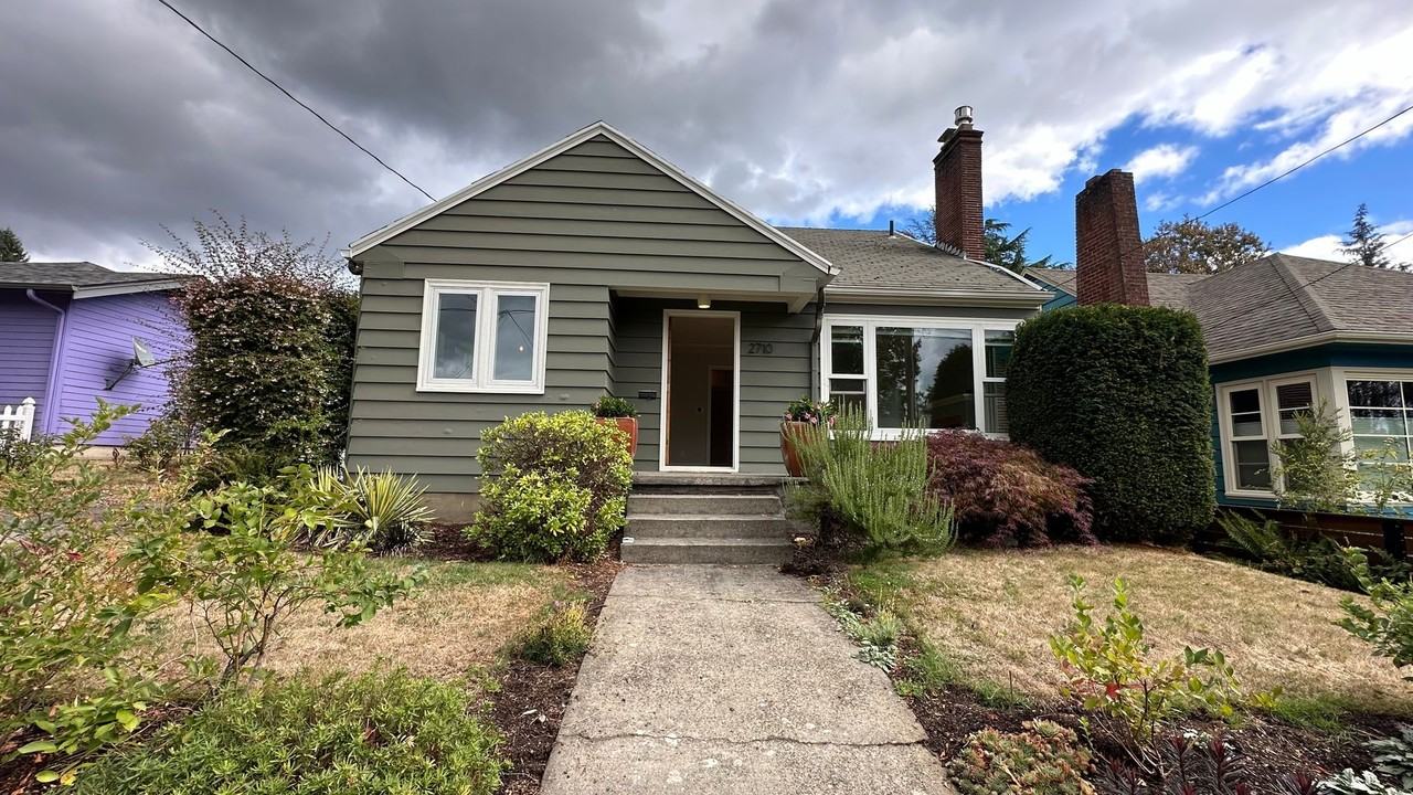 2710 Se 75th Ave - Photo 2 of 50