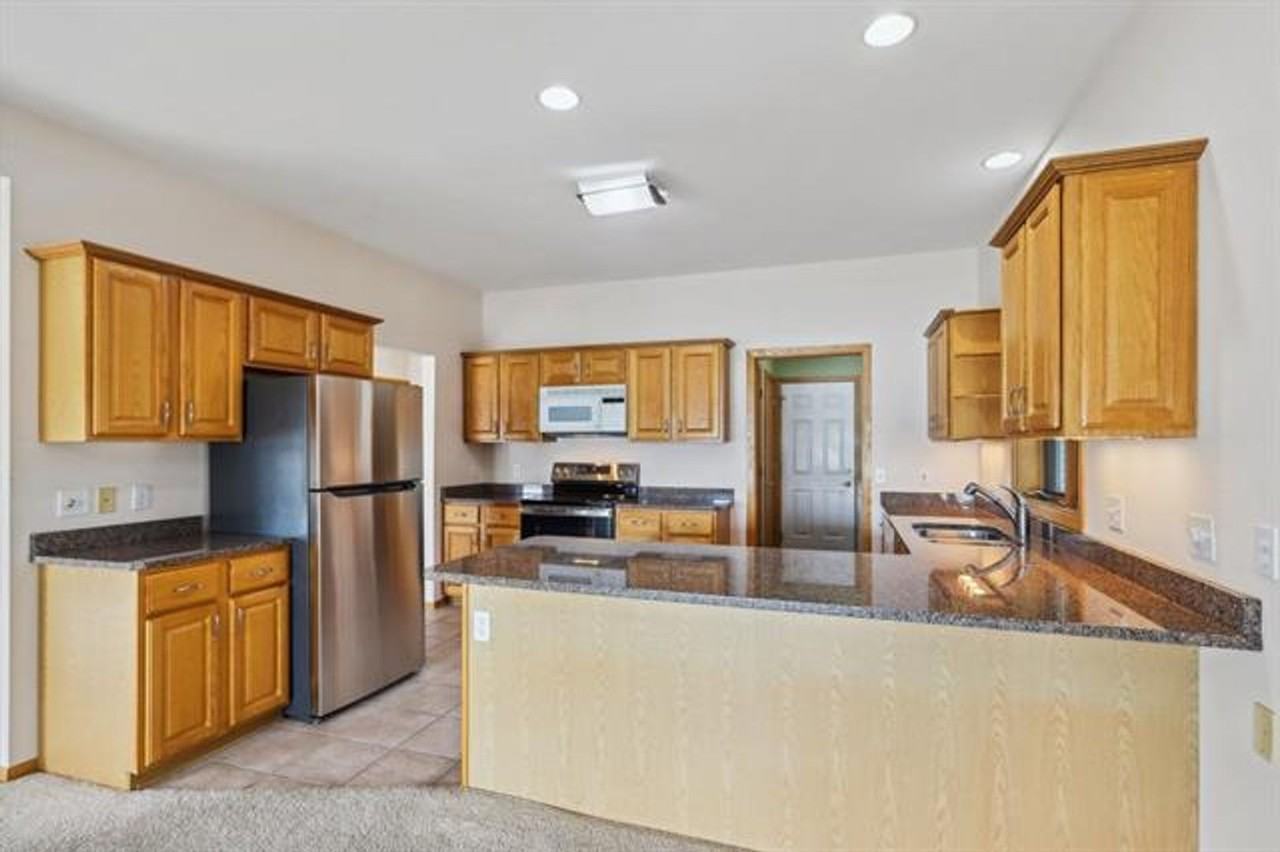 Hiawatha Homes - Photo 2 of 50