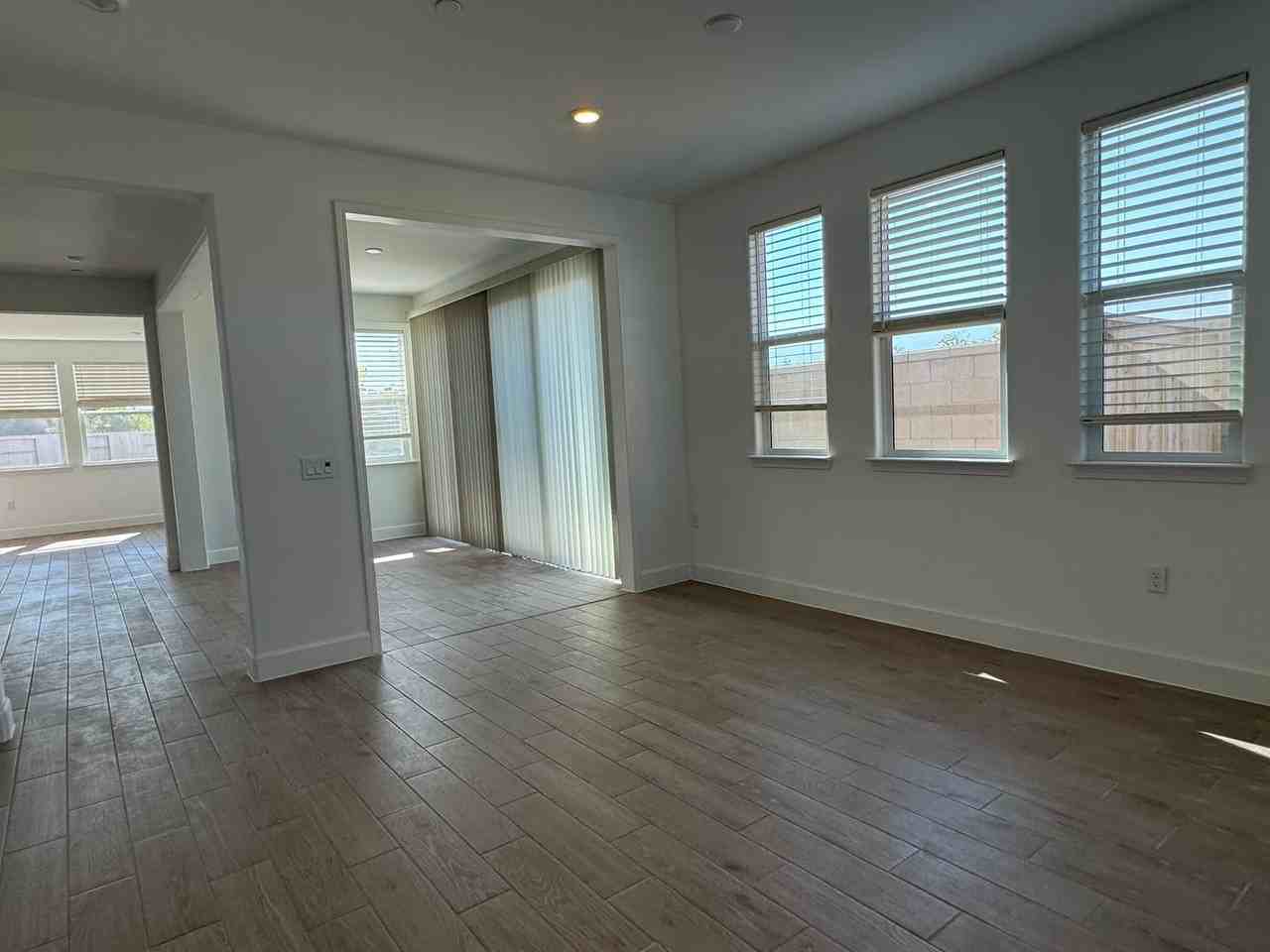 5391 Mandevilla Ct - Photo 3 of 18