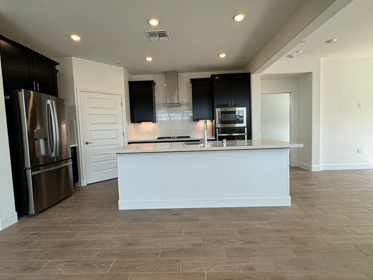 5391 Mandevilla Ct - Photo 7 of 19