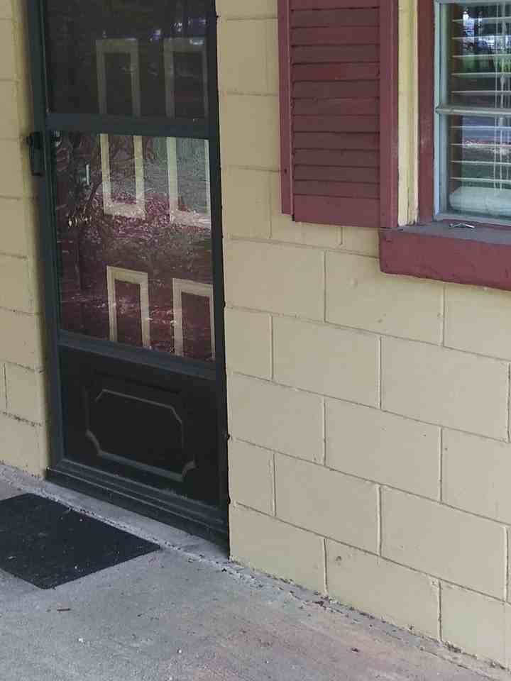 100 Tennessee Dr - Photo 3 of 24