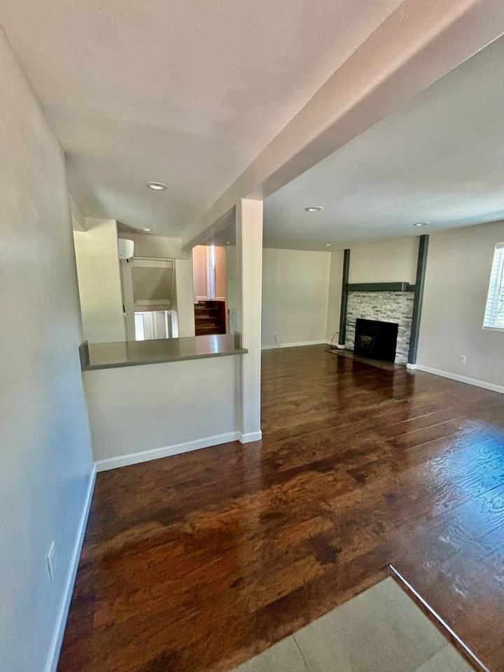 2015 W Samuel St - Photo 6 of 23