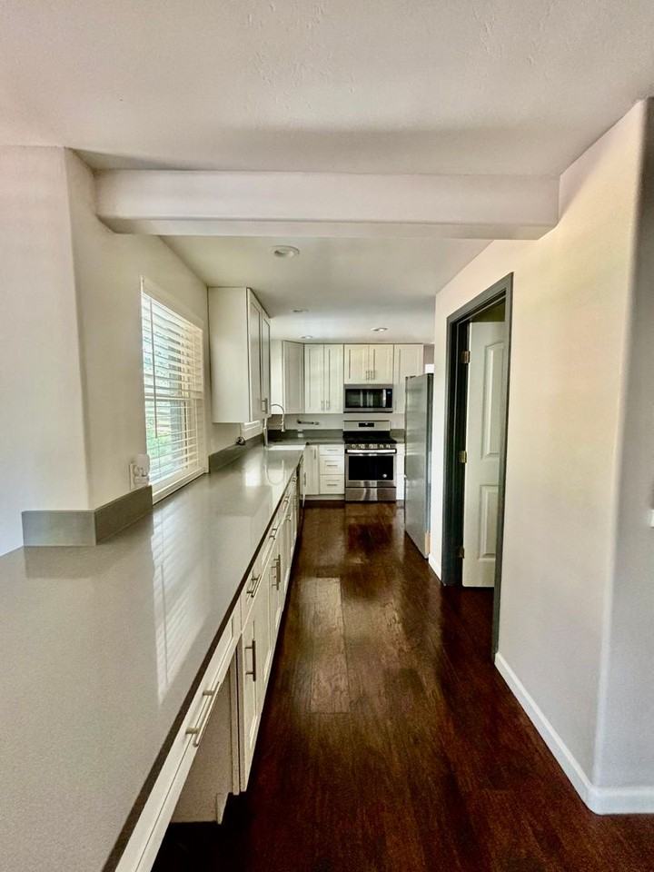 2015 W Samuel St - Photo 7 of 23