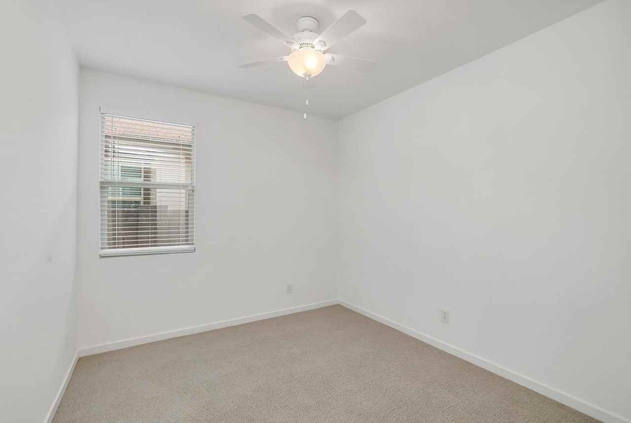 5621 W Notch Hill Rd - Photo 4 of 31
