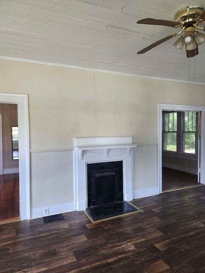 901 Breeden Hts - Photo 2 of 6