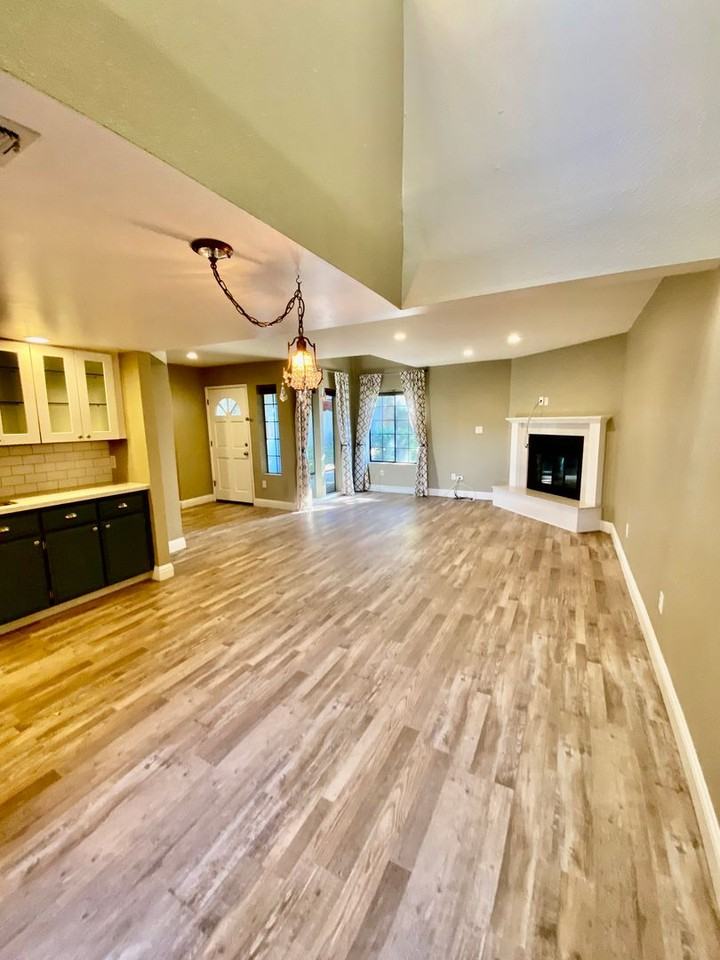 7330 Stockdale Hwy #19 - Photo 7 of 37