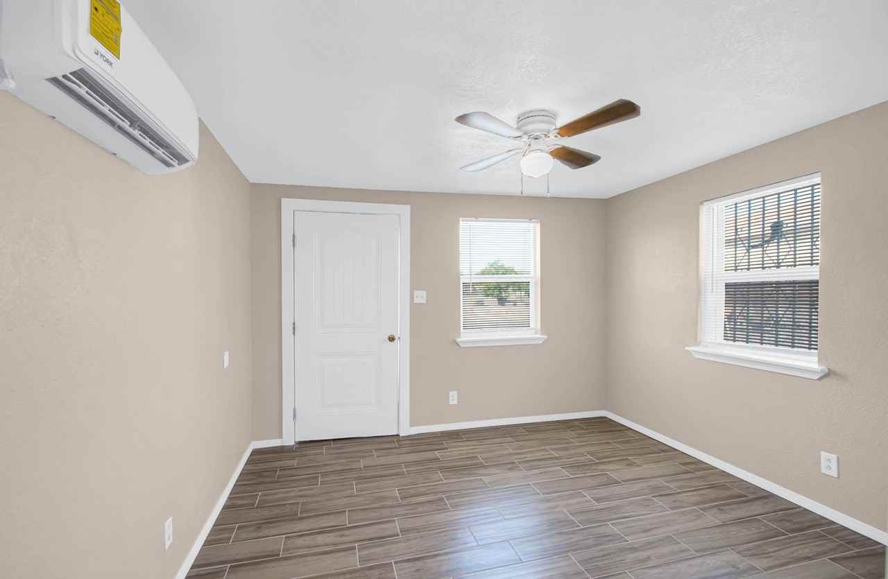 Ponce 7182 (Group 2) - Photo 4 of 19