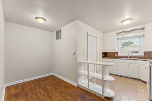 Stanford Duplex - Photo 1 of 1