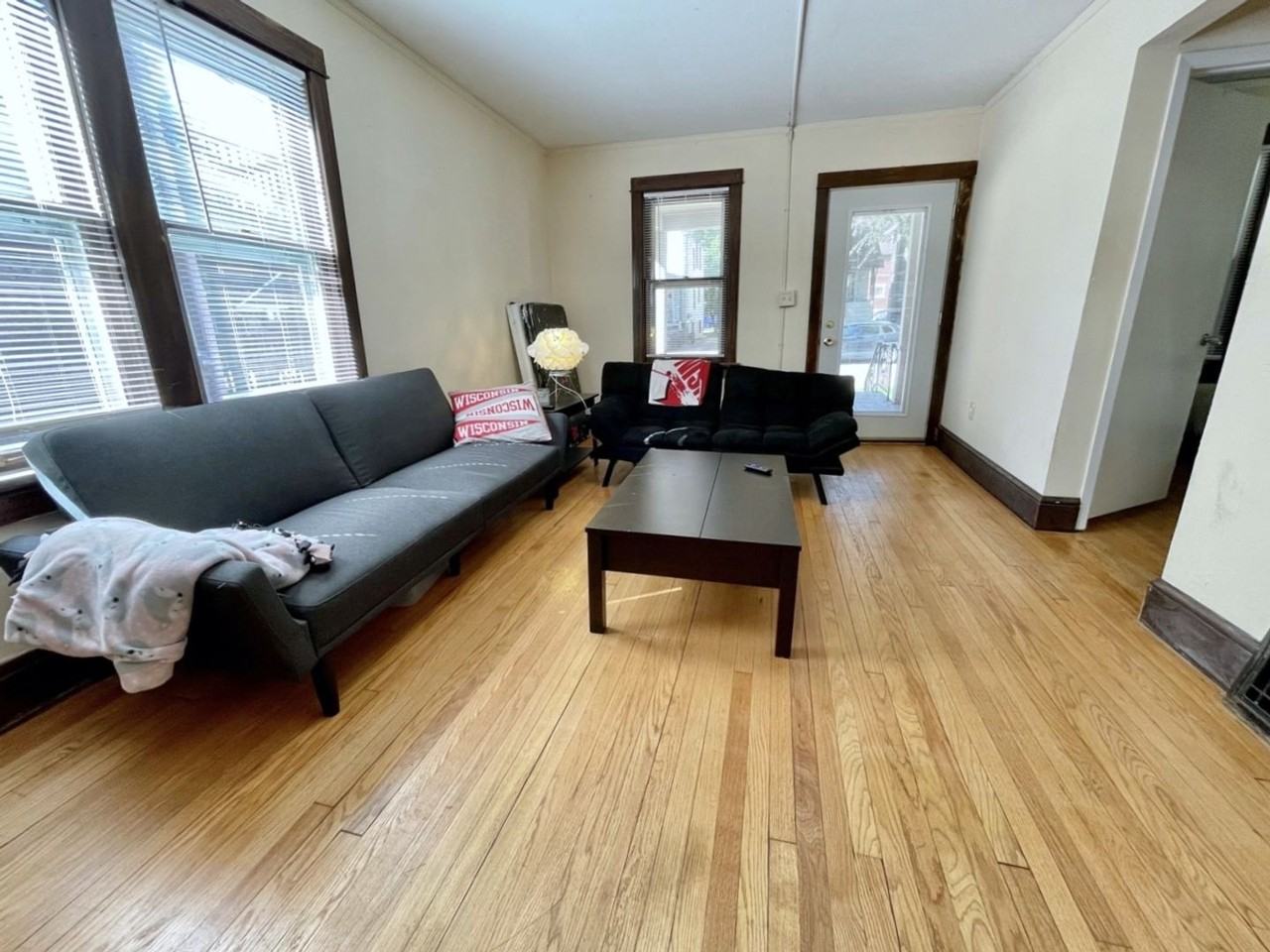 109 S Orchard St - Photo 7 of 33