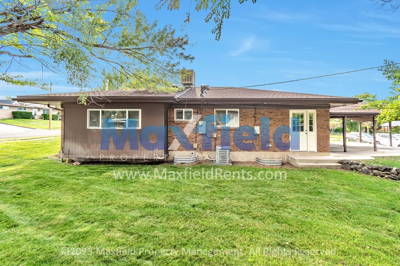 3631 S 6545 W - Photo 2 of 30