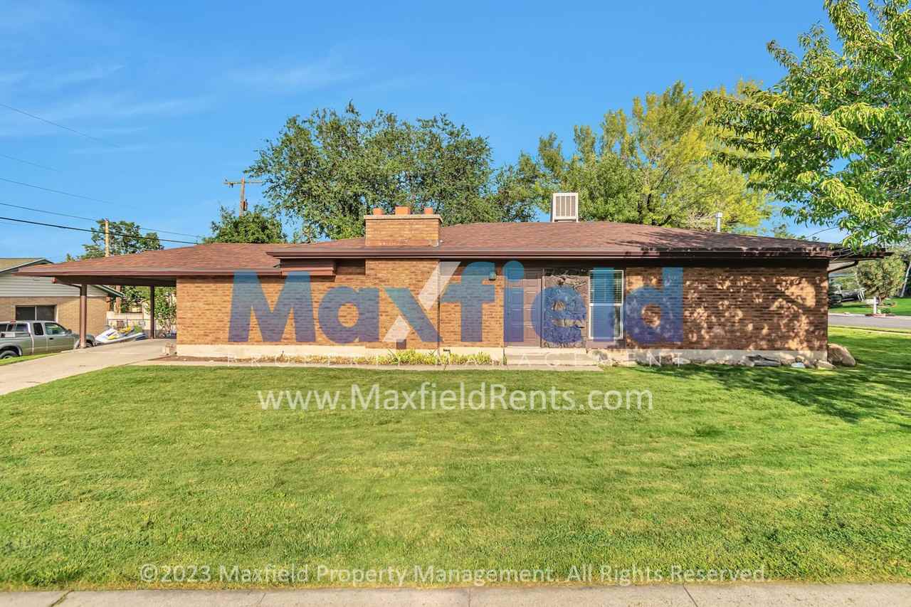 3631 S 6545 W - Photo 3 of 30