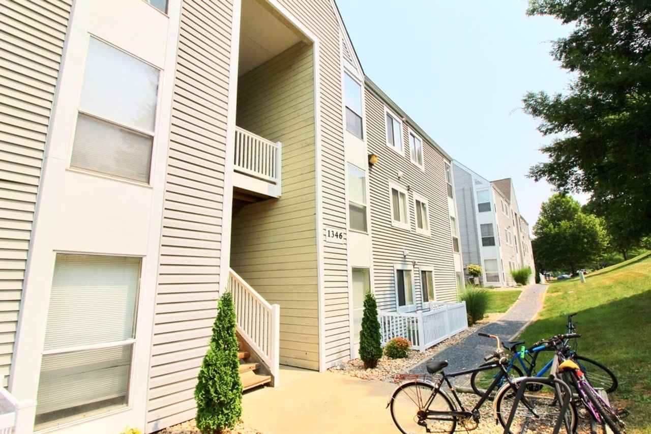 1346 Hunters Rd Apt L - Photo 3 of 22