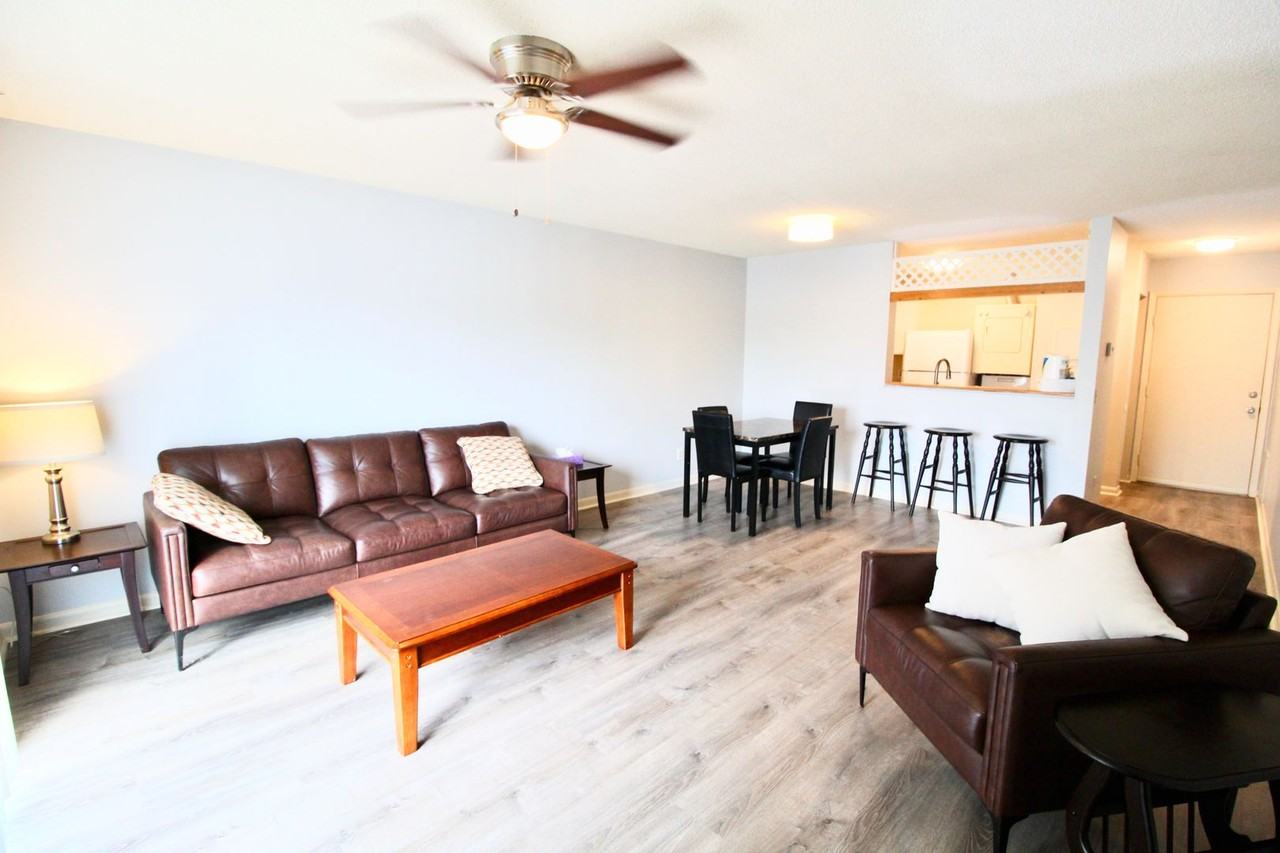 1372 Hunters Rd Apt F - Photo 2 of 25