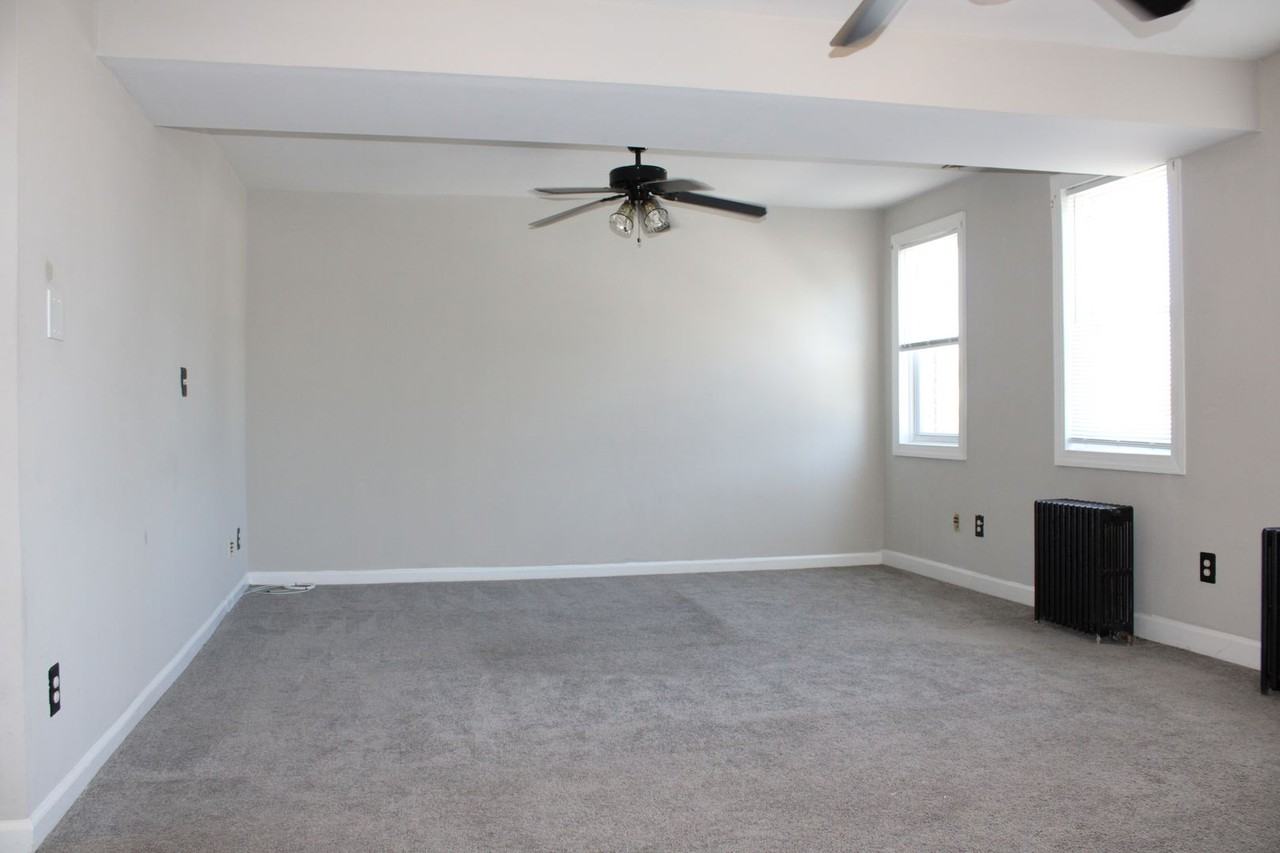 311 Wise Ave - Photo 2 of 9