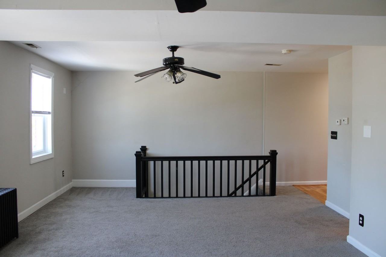 311 Wise Ave - Photo 3 of 9