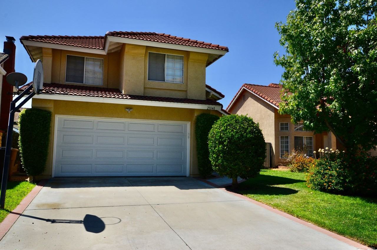 23140 Foxtail Dr - Photo 2 of 36