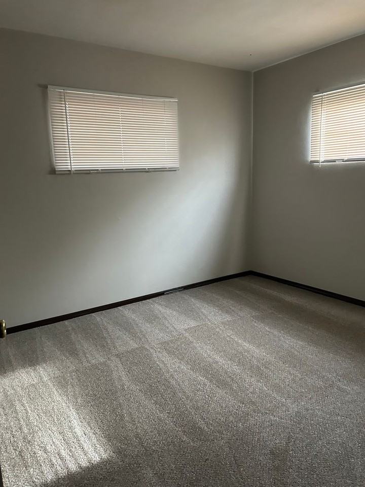 108 Lucia Lane - Photo 5 of 8