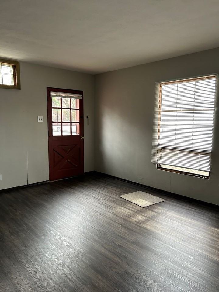 108 Lucia Lane - Photo 6 of 8