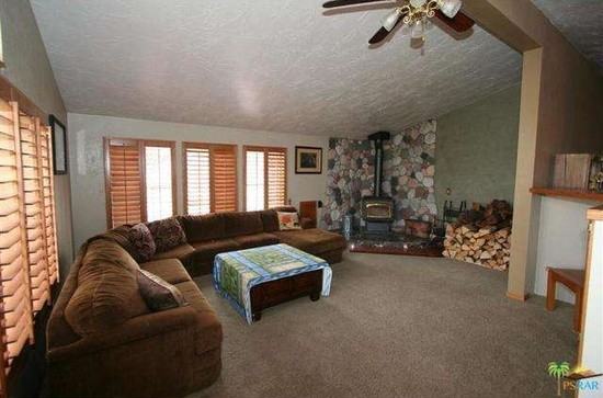 46807 Skyview Dr - Photo 3 of 11