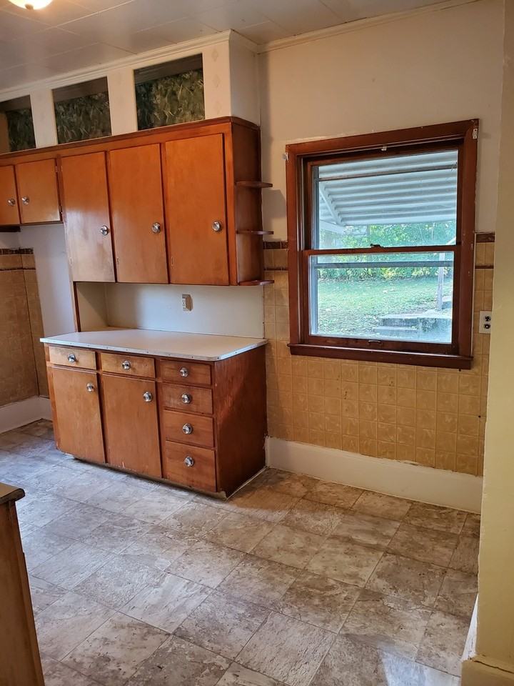 607 Prospect Ave - Photo 3 of 13