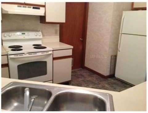 9823 Balmoral Cir - Photo 5 of 14