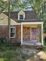 featured image of 7347 Curtis St