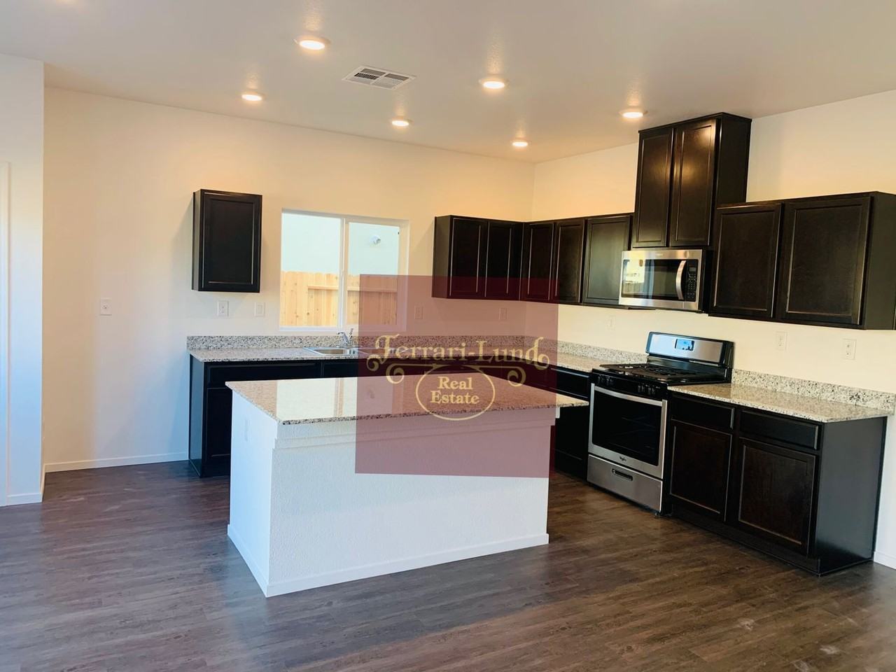 1372 Granary Park Ave - Photo 2 of 33