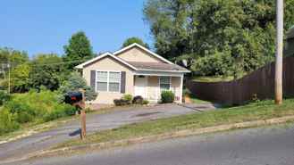 711 Lovelace St - Photo 1 of 1