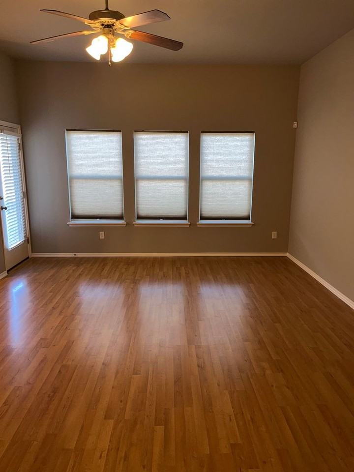3109 Queenston Ave - Photo 2 of 10