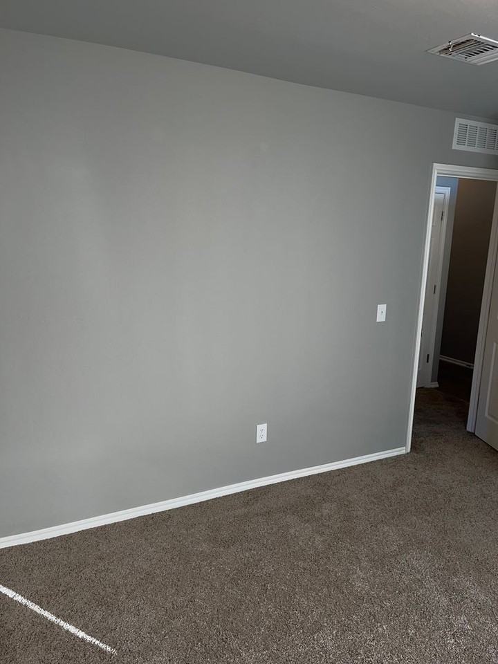 3109 Queenston Ave - Photo 7 of 10