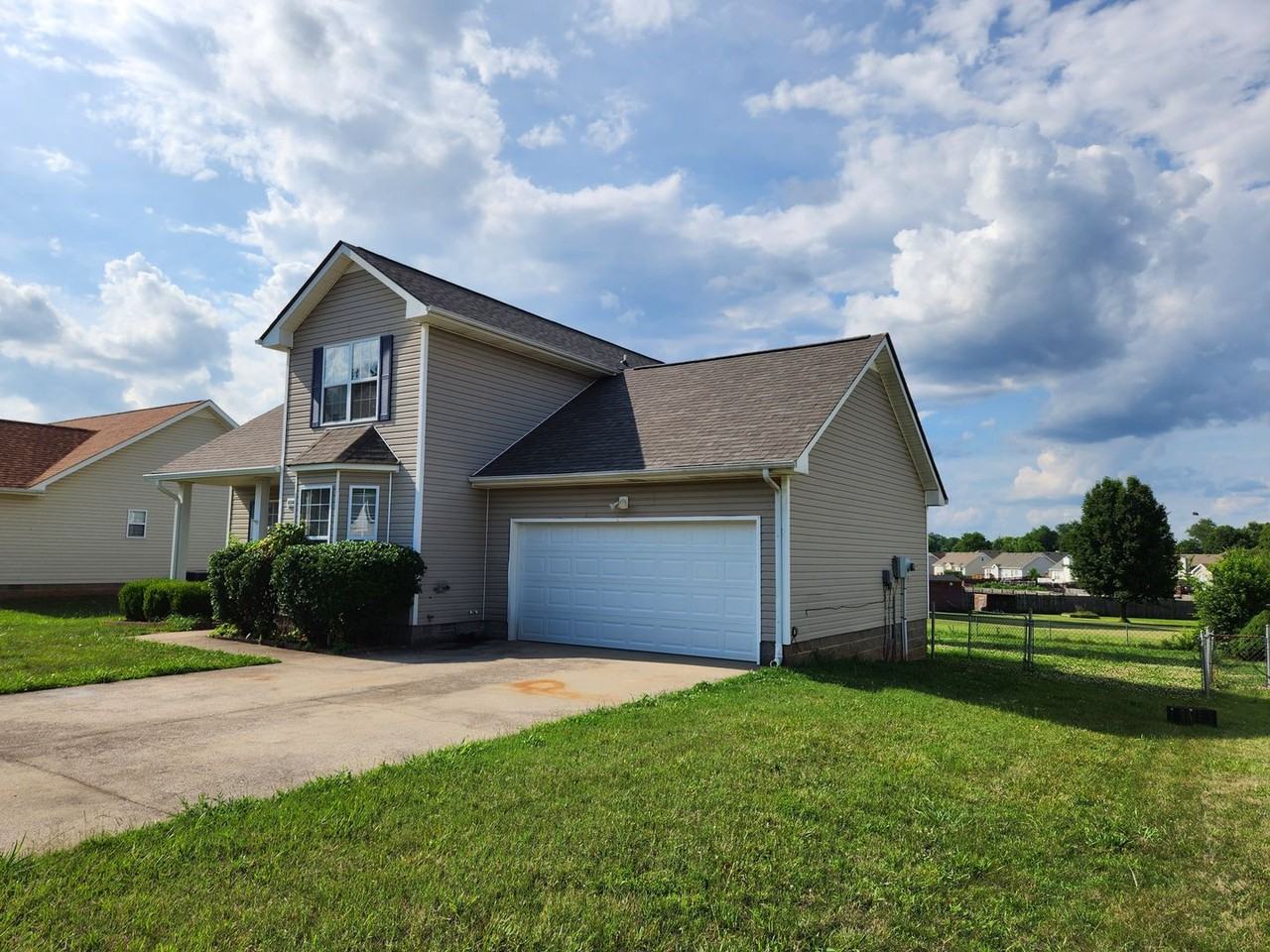 4048 New Grange Cir - Photo 2 of 22