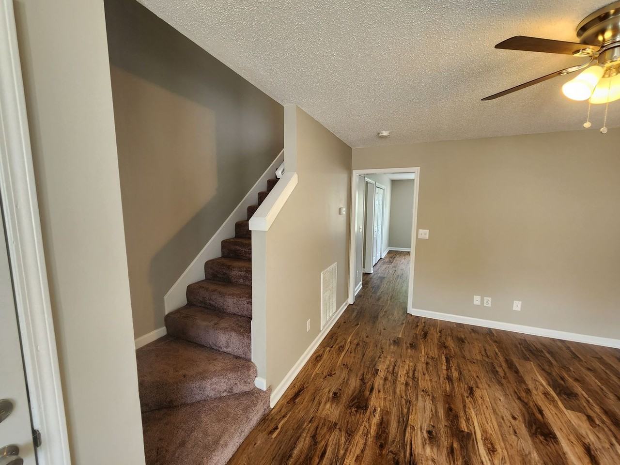 4048 New Grange Cir - Photo 6 of 22