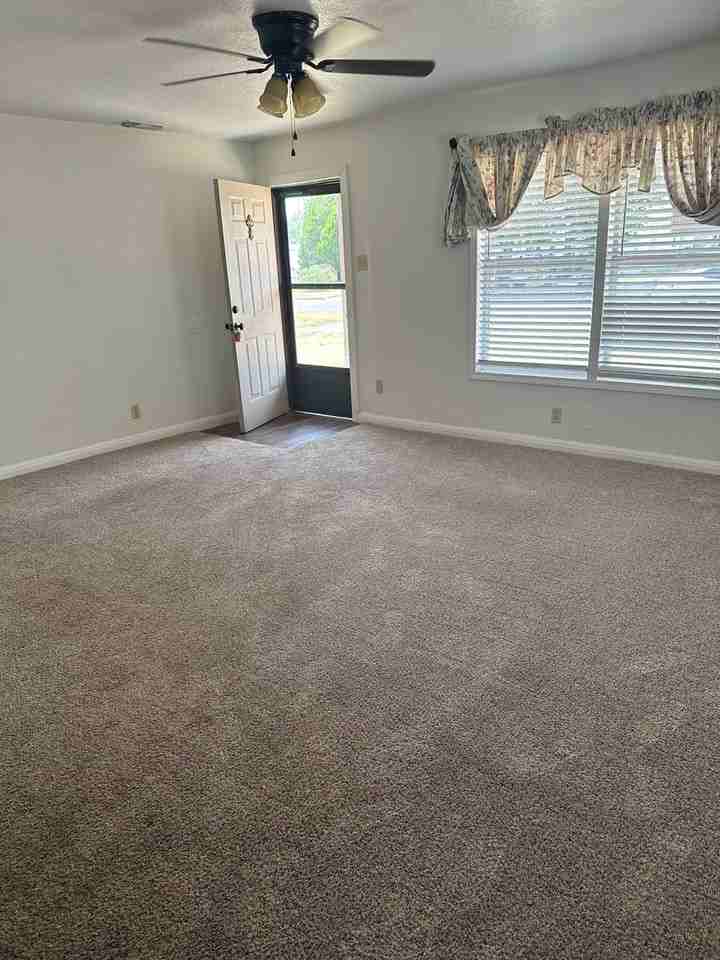 1209 Ross St - Photo 6 of 17