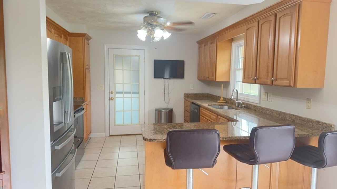 1907 Shadow Lake Rd - Photo 3 of 45