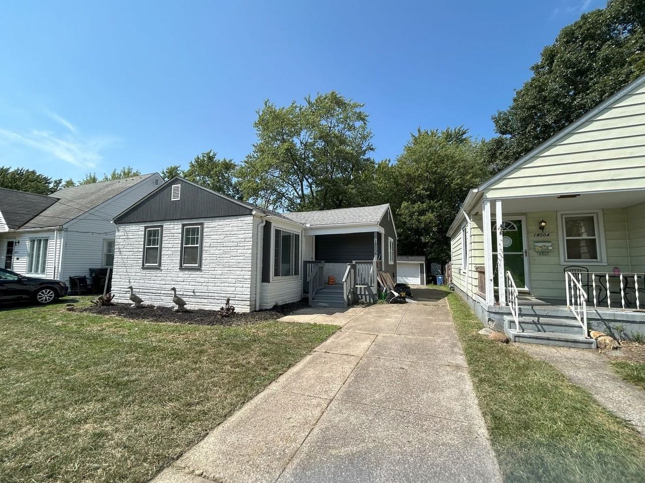 18508 Rockland Ave - Photo 6 of 44
