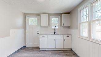 18508 Rockland Ave - Photo 1 of 1
