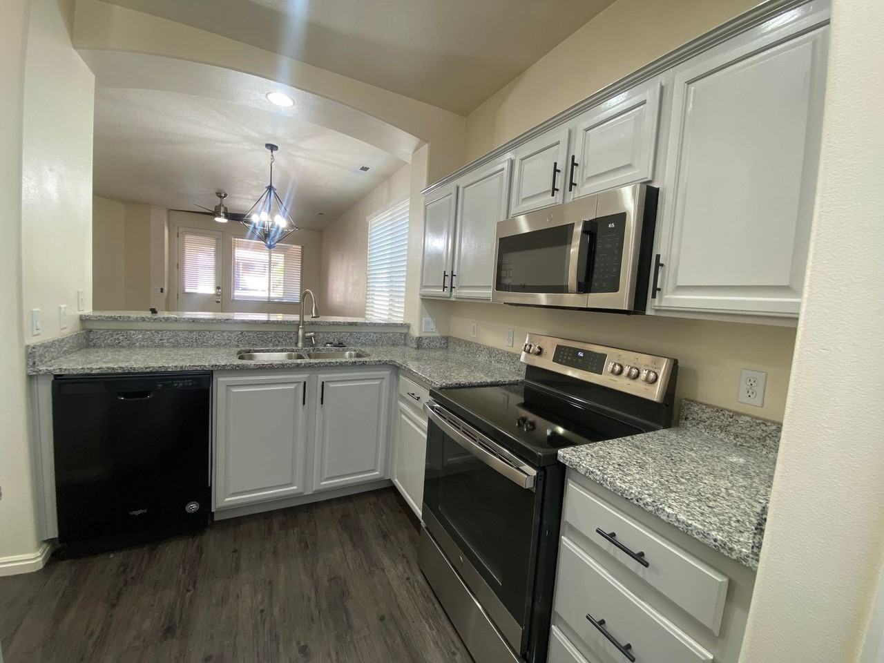 3427 E Sweetwater Springs Dr - Photo 6 of 30